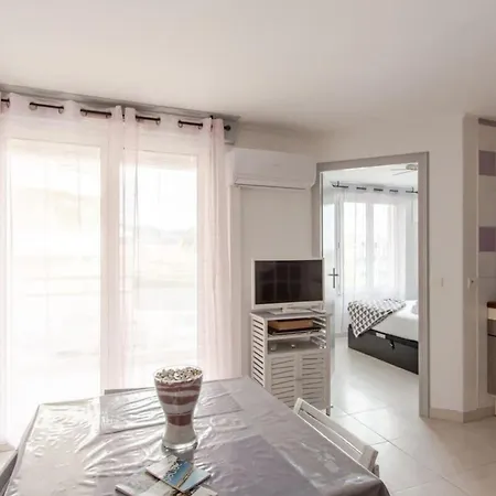 Paschke Furnished Flat Апартаменты *