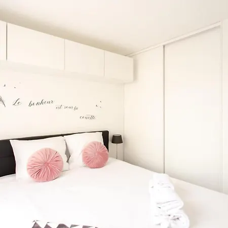 Апартаменты Paschke Furnished Flat